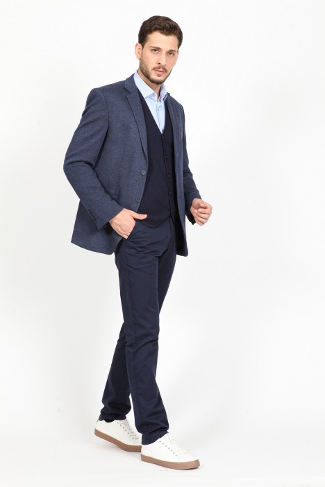 MICRO PATTERNED REGULAR FIT BLAZER. BLUE