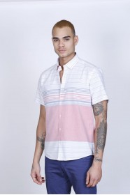 COTTON SHIRT IN RED COLOUR, SHORT SLEEVES, AND REGULAR FIT MOLD.