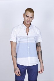 COTTON SHIRT IN DARK BLUE COLOUR, SHORT SLEEVES, AND REGULAR FIT MOLD.