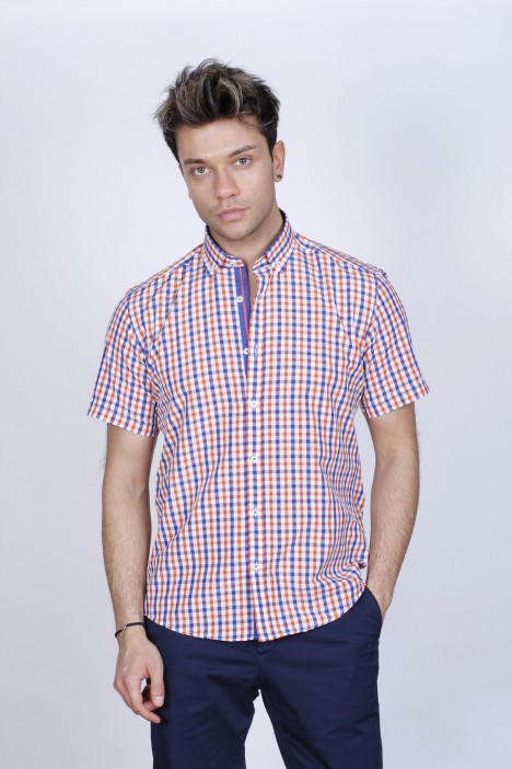 COTTON SHIRT SHORT SLEEVES, AND REGULAR FIT MOLD. ORANGE