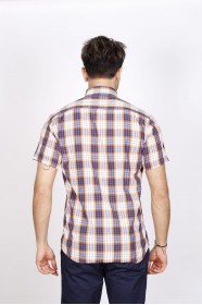 COTTON SHIRT IN YELLOW COLOUR, SHORT SLEEVES, AND REGULAR FIT MOLD.