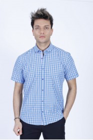 COTTON SHIRT IN TURQUOISE COLOUR, SHORT SLEEVES, AND REGULAR FIT MOLD.