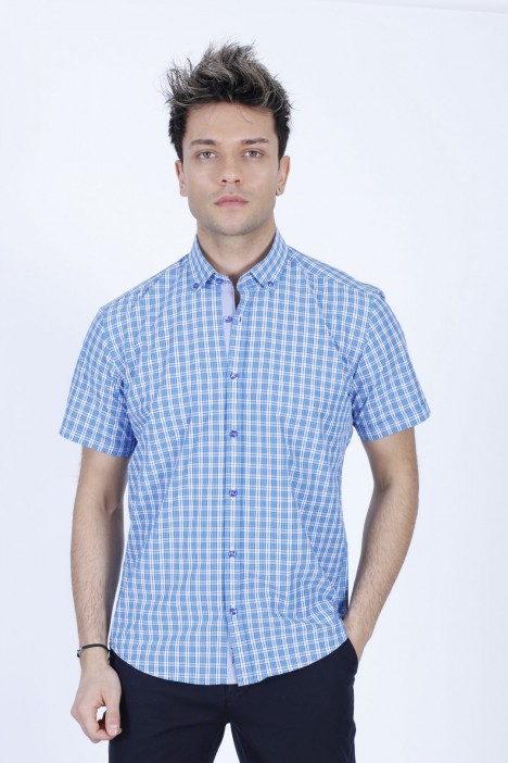 COTTON SHIRT IN TURQUOISE COLOUR, SHORT SLEEVES, AND REGULAR FIT MOLD.