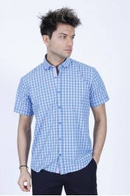 COTTON SHIRT IN TURQUOISE COLOUR, SHORT SLEEVES, AND REGULAR FIT MOLD.