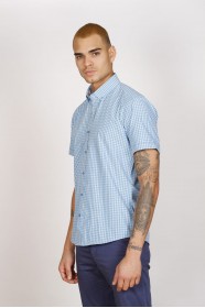COTTON SHIRT IN TURQUOISE COLOUR, SHORT SLEEVES, AND REGULAR FIT MOLD.