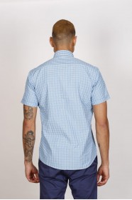 COTTON SHIRT IN TURQUOISE COLOUR, SHORT SLEEVES, AND REGULAR FIT MOLD.