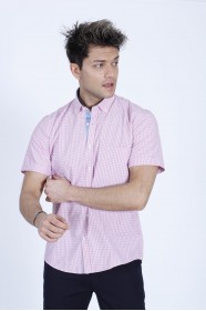 COTTON SHIRT IN PİNK COLOUR, SHORT SLEEVES, AND REGULAR FIT MOLD.