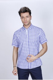 COTTON SHIRT IN SAX BLUE COLOUR, SHORT SLEEVES, AND REGULAR FIT MOLD.