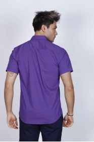 SPORT COTTON SHIRT IN PURPLE COLORED, SHORT SLEEVE, SNAP-BUTTON ON THE FRONT.