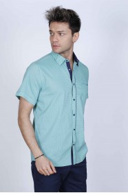 SPORT COTTON SHIRT IN GREEN COLORED, SHORT SLEEVE, SNAP-BUTTON ON THE FRONT.