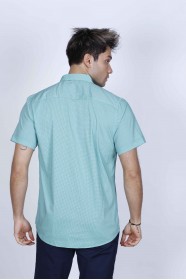 SPORT COTTON SHIRT IN GREEN COLORED, SHORT SLEEVE, SNAP-BUTTON ON THE FRONT.