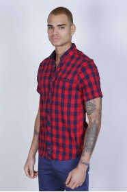 SPORT COTTON SHIRT IN RED COLORED, SHORT SLEEVE, SNAP-BUTTON ON THE FRONT.