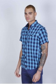 SPORT COTTON SHIRT IN BLUE COLORED, SHORT SLEEVE, SNAP-BUTTON ON THE FRONT.