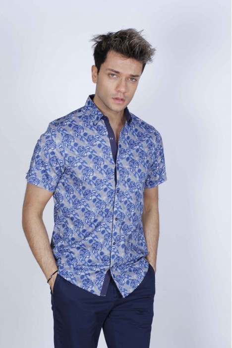 CREAM COLORED, SPORT COTTON SHIRT, SHORT SLEEVE, BUTTON FASTENING ON THE FRONT