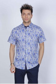 SPORT COTTON SHIRT, SHORT SLEEVE, BUTTON FASTENING ON THE FRONT. CREAM