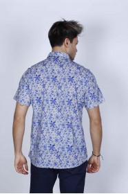 SPORT COTTON SHIRT, SHORT SLEEVE, BUTTON FASTENING ON THE FRONT. CREAM