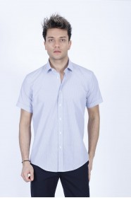 COTTON SHIRT IN SAX BLUE COLOUR, SHORT SLEEVES, AND REGULAR FIT MOLD.