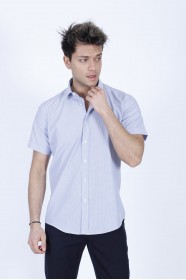 COTTON SHIRT IN SAX BLUE COLOUR, SHORT SLEEVES, AND REGULAR FIT MOLD.