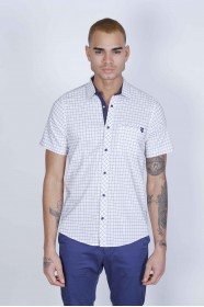 SPORT COTTON SHIRT IN WHITE COLORED, SHORT SLEEVE, SNAP-BUTTON ON THE FRONT.