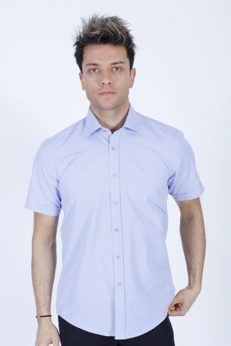 COTTON SHIRT IN BLUE COLOUR, SHORT SLEEVES, AND REGULAR FIT MOLD.