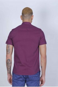 SPORT SHIRT WITH SHORT SLEEVE, CLOSURED FRONT SNAP-BUTTON FASTENING. BORDEAUX