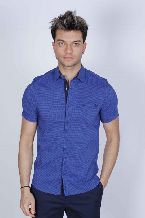 SPORT COTTON SHIRT IN SAX BLUE COLORED, SHORT SLEEVE, SNAP-BUTTON ON THE FRONT.