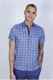 SPORT COTTON SHIRT IN CREAM, SHORT SLEEVE, SNAP-BUTTON ON THE FRONT.