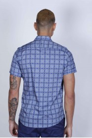 SPORT COTTON SHIRT IN CREAM, SHORT SLEEVE, SNAP-BUTTON ON THE FRONT.