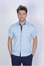 SPORT COTTON SHIRT IN TURQUOISE, SHORT SLEEVE, SNAP-BUTTON ON THE FRONT.