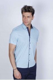 SPORT COTTON SHIRT IN TURQUOISE, SHORT SLEEVE, SNAP-BUTTON ON THE FRONT.