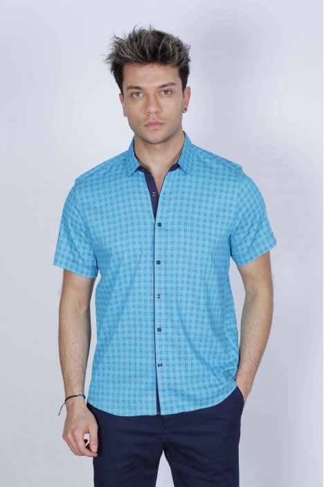 SPORT COTTON SHIRT IN MINT GREEN COLORED, SHORT SLEEVE, SNAP-BUTTON ON THE FRONT.