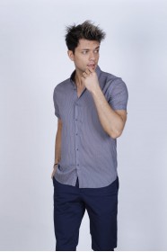 BAMBOO SHIRT IN GREEN, SHORT SLEEVES AND BUTTONS ON THE FRONT