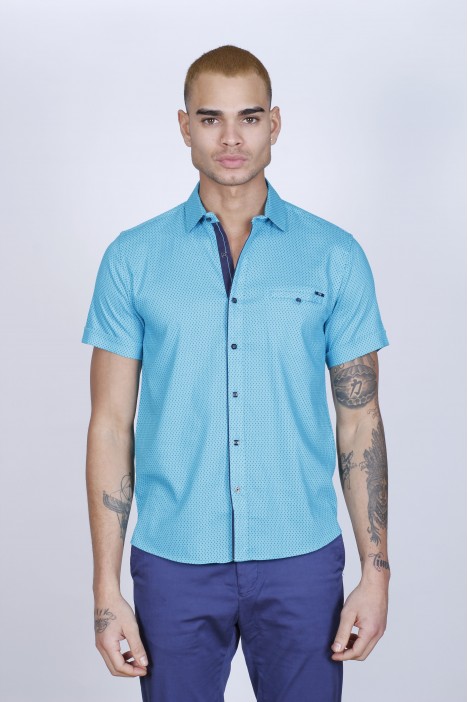SPORT COTTON SHIRT IN MINT GREEN COLORED, SHORT SLEEVE, SNAP-BUTTON ON THE FRONT.