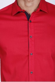 SLIM-FIT COTTON SHIRT IN RED COLORED, SHORT SLEEVE, SNAP-BUTTON ON THE FRONT.