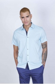 SPORT COTTON SHIRT IN TURQUOISE, SHORT SLEEVE, SNAP-BUTTON ON THE FRONT.