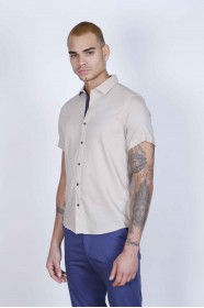 SPORT COTTON SHIRT IN CREAM, SHORT SLEEVE, SNAP-BUTTON ON THE FRONT.