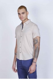 SPORT COTTON SHIRT IN CREAM, SHORT SLEEVE, SNAP-BUTTON ON THE FRONT.