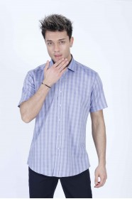 COTTON SHIRT IN BLUE COLOUR, SHORT SLEEVES, AND REGULAR FIT MOLD.
