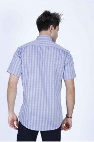 COTTON SHIRT IN BLUE COLOUR, SHORT SLEEVES, AND REGULAR FIT MOLD.