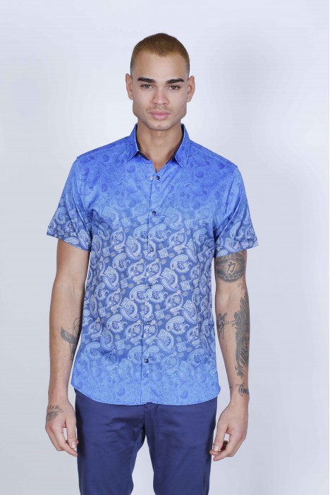 SPORT COTTON SHIRT IN BLUE COLORED, SHORT SLEEVE, SNAP-BUTTON ON THE FRONT.