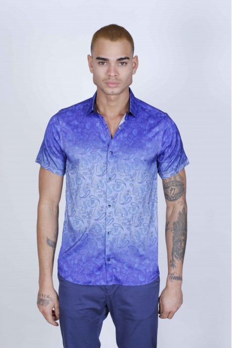 SPORT COTTON SHIRT IN SAX BLUE COLORED, SHORT SLEEVE, SNAP-BUTTON ON THE FRONT.