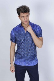 SPORT COTTON SHIRT IN NAVY BLUE COLORED, SHORT SLEEVE, SNAP-BUTTON ON THE FRONT.