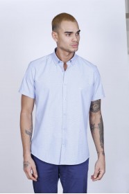 COTTON SHIRT IN BLUE COLOUR, SHORT SLEEVES, AND REGULAR FIT MOLD.