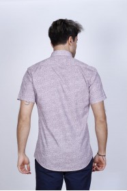 COTTON SHIRT IN BORDEAUX COLOUR, SHORT SLEEVES, AND REGULAR FIT MOLD.