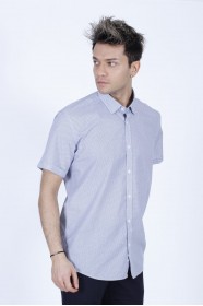 COTTON SHIRT IN BLUE COLOUR, SHORT SLEEVES, AND REGULAR FIT MOLD.