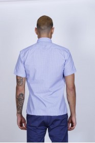 COTTON SHIRT IN BLUE COLOUR, SHORT SLEEVES, AND REGULAR FIT MOLD.
