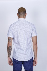 COTTON SHIRT IN RED COLOUR, SHORT SLEEVES, AND REGULAR FIT MOLD.
