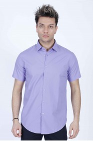 COTTON SHIRT IN DARK LILY COLOUR, SHORT SLEEVES, AND REGULAR FIT MOLD.