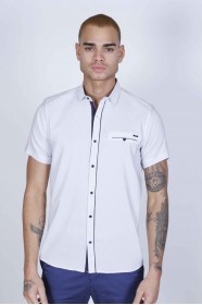 SPORT COTTON SHIRT IN WHITE COLORED, SHORT SLEEVE, BUTTONS ON THE FRONT.