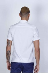 SPORT COTTON SHIRT IN WHITE COLORED, SHORT SLEEVE, BUTTONS ON THE FRONT.